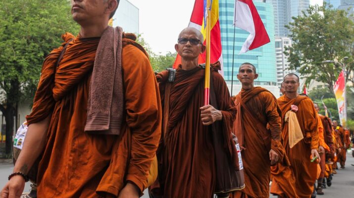 Perjalanan Spiritual 57 Bhikkhu Thudong ke Borobudur, Rela Tidur di Alam Terbuka Demi Laku Kesederhanaan