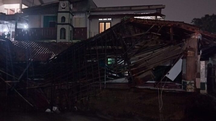 Masjid di Bogor Hanyut Diterjang Arus Sungai, Mimbar Imam Tersisa