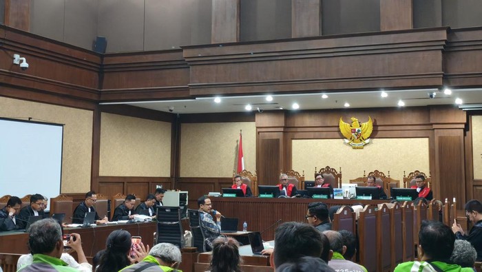 Surat Tuntutan Terkait Nadiem dalam Kasus Chromebook Disebut Capai 1.597 Halaman