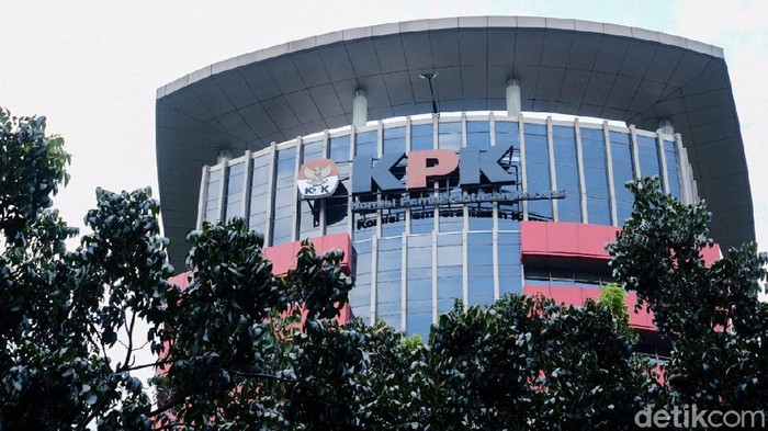 KPK Panggil Eks Pejabat Bea Cukai Umay Khayam, Dalami Kasus Suap Impor